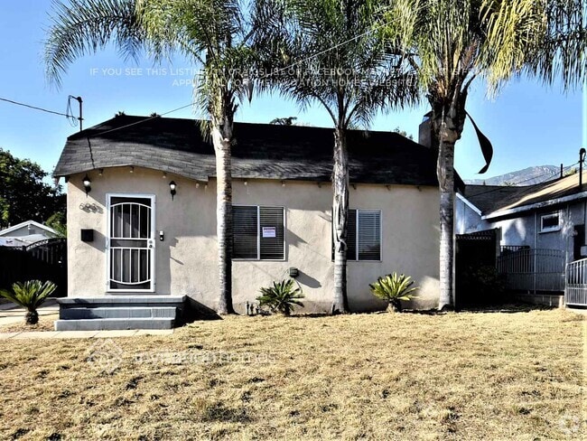 Building Photo - 693 Royce St