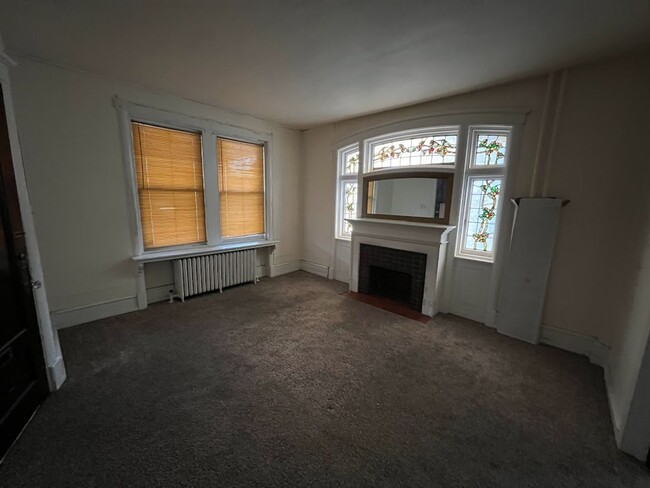Building Photo - 1324 Perkiomen Ave