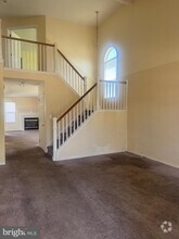 Building Photo - 739 Rothwell Dr