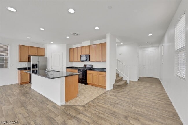 Building Photo - 935 Spiracle Ave