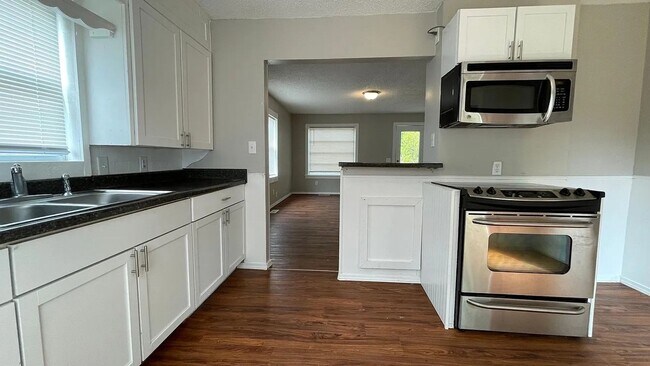 Foto del edificio - Updated 2 bed/1 bath home!