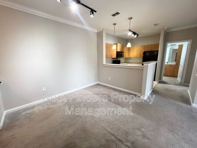 Foto del edificio - 8290 Gate Pkwy W
