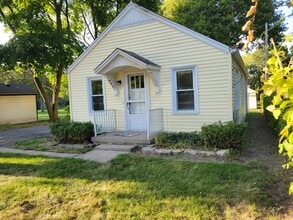 Building Photo - 846 W Huron River Dr