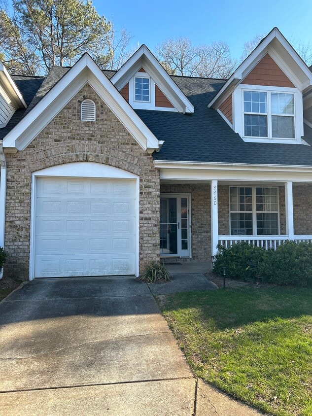 Primary Photo - 4460 Coventry Row Ct