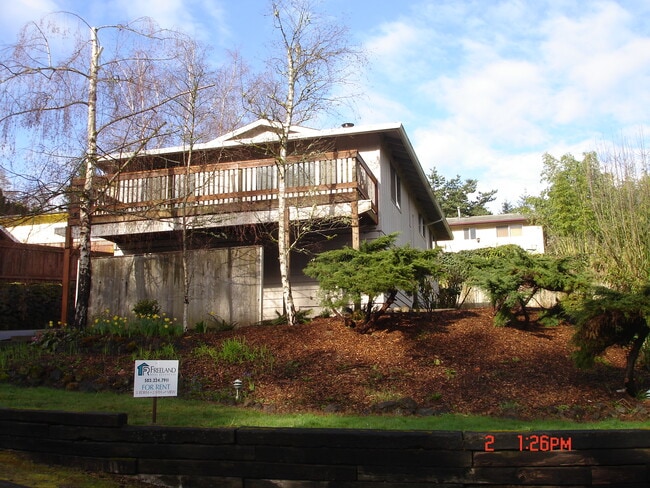 Building Photo - 8617 SW 49th Ave