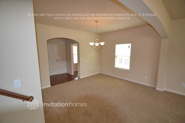 Building Photo - 127 Biscayne Terrace