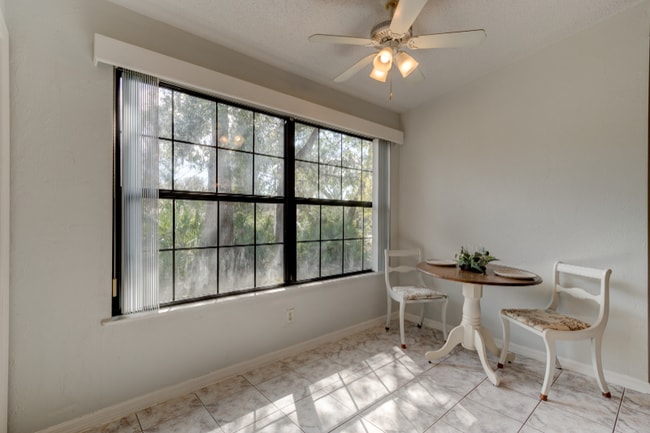 Building Photo - 6152 Sequoia Dr