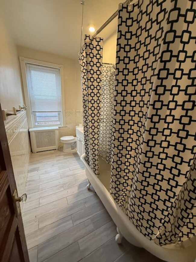 Foto del edificio - Studio Apartment Available Now
