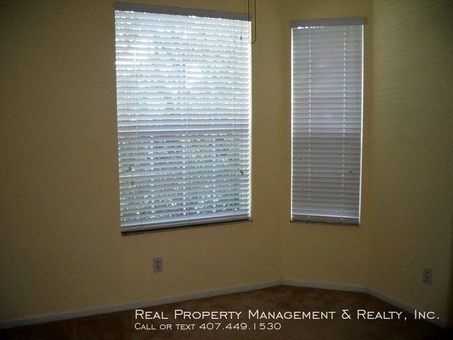 Building Photo - Nice 3 BR / 2 BA Condo in Gated Stonebridge