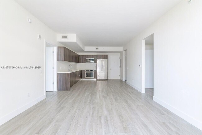 Foto del edificio - 2960 NE 207th St