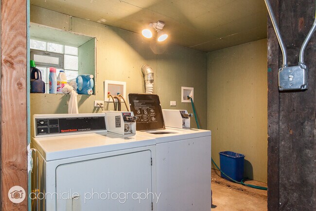 Foto del edificio - 1310 N Artesian Ave