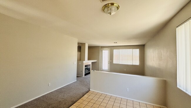 Foto del edificio - 10660 Windrose Point Ave