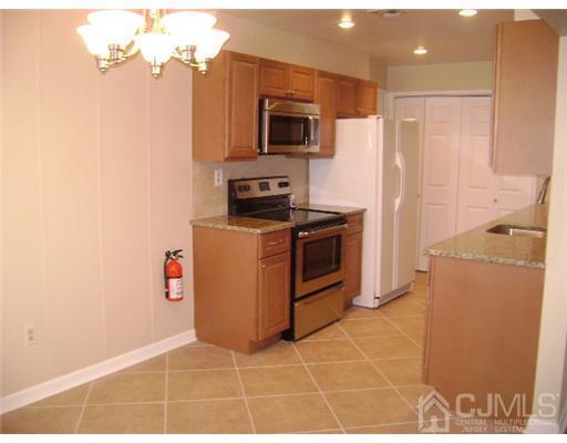 Foto del edificio - 107 Chatham Dr