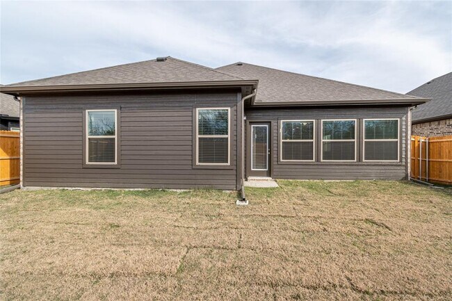 Foto del edificio - 7808 Cottonwood Dr