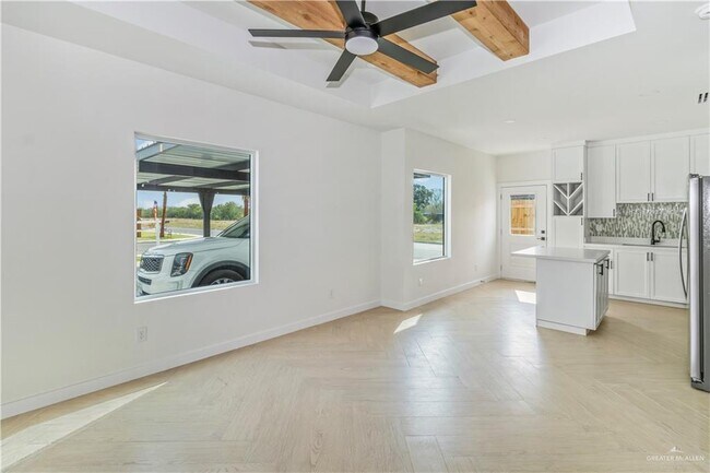 Building Photo - 14 Estevan St