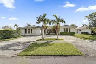 Building Photo - 3681 N 54th Ave