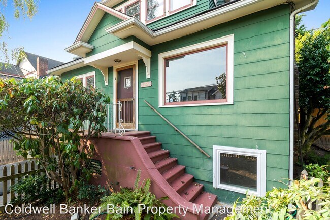 Foto del edificio - 5 br, 3 bath House - 5257 39th Ave. NE