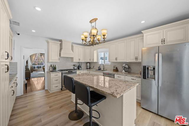 Foto del edificio - 426 S La Peer Dr