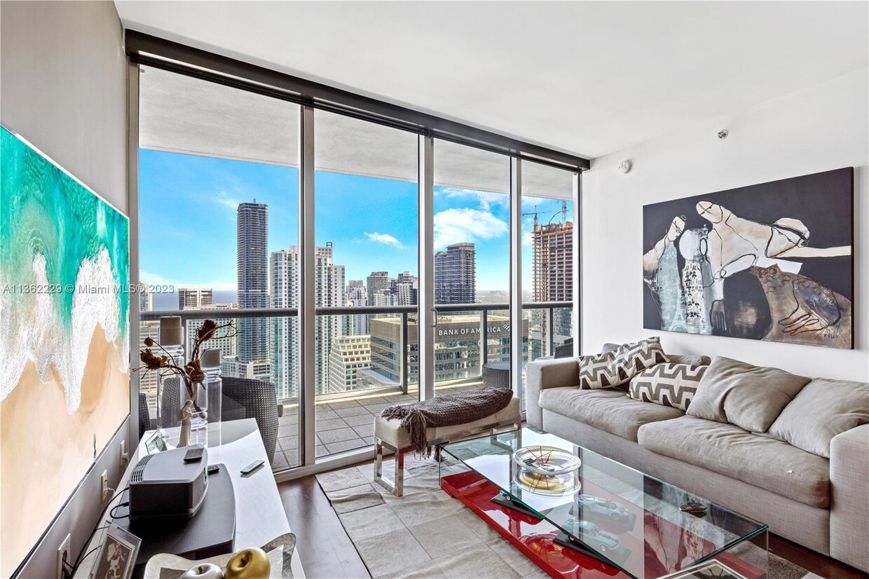 Foto principal - 495 Brickell Ave