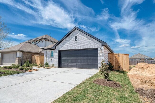 Building Photo - 10439 Shining Dawn Wy