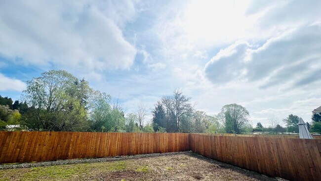 Foto del edificio - 5627 115th Avenue Ct E