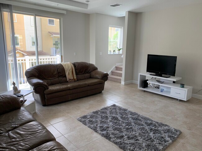 Foto del edificio - 1296 Bolton Pl