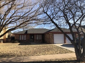 Building Photo - 507 Iola Ave