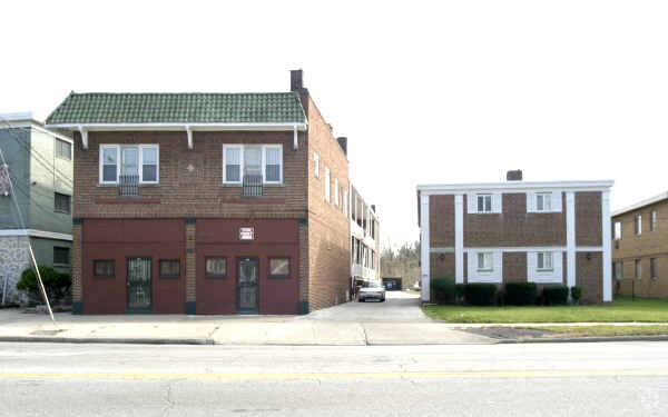 17568-70 Lake Shore Blvd Cleveland, OH 44119 – photo 1