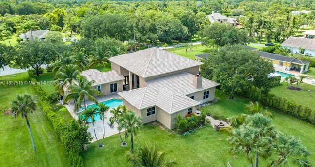 Foto del edificio - 5960 NW 79th Way