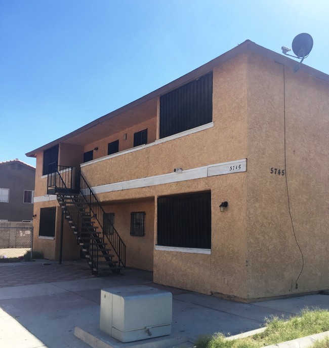 Building Photo - 5745 E Lake Mead Blvd