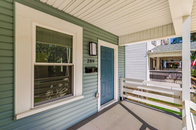 Building Photo - 289 Brehl Ave