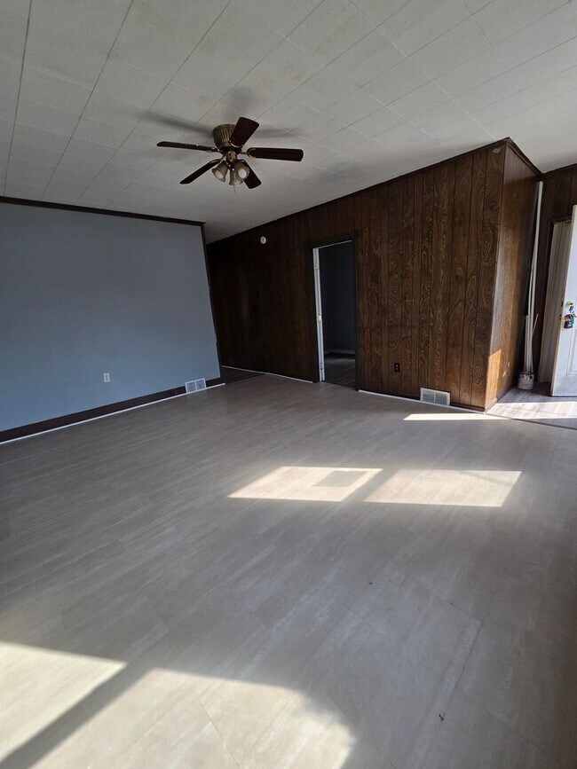 Foto del edificio - 612 E 14th St