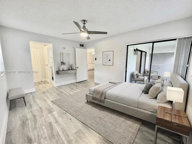 Foto del edificio - 8600 NW 34th Pl