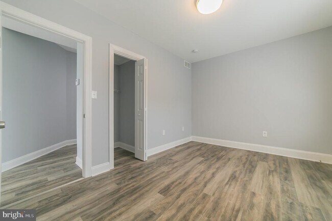 Foto del edificio - 217 W Lancaster Ave