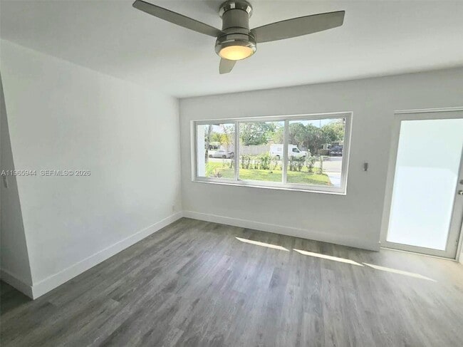 Foto del edificio - 919 NW 13th St