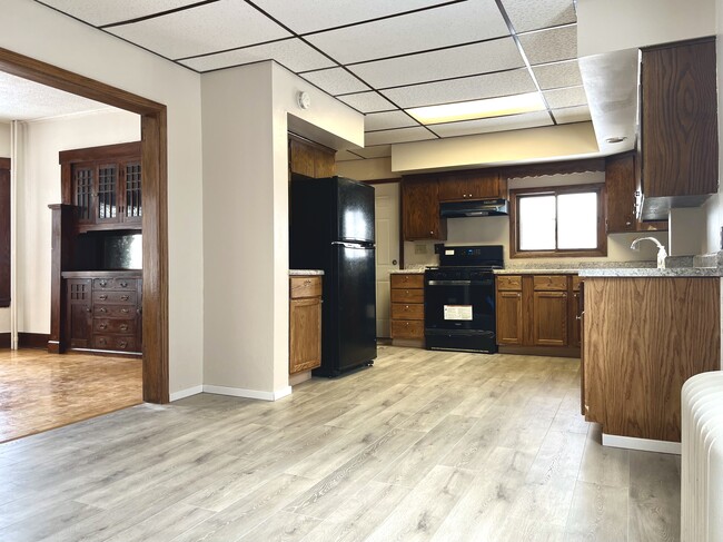 Building Photo - 924 Arkwright St