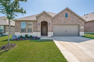 Building Photo - 3708 Pinto Wy