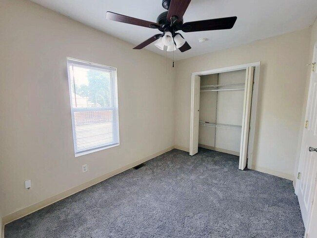 second bedroom - 15 Willard St