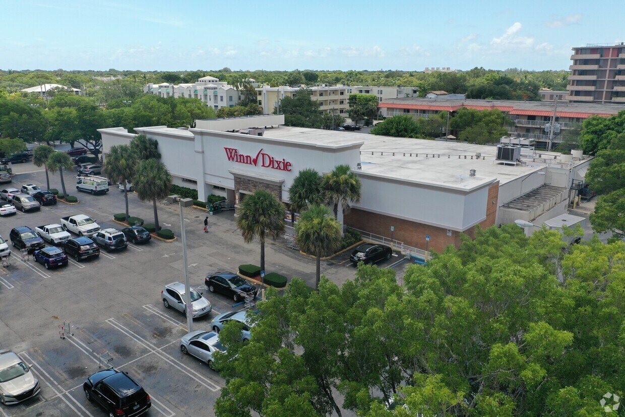 Building Photo - Avalon South Miami Town Square