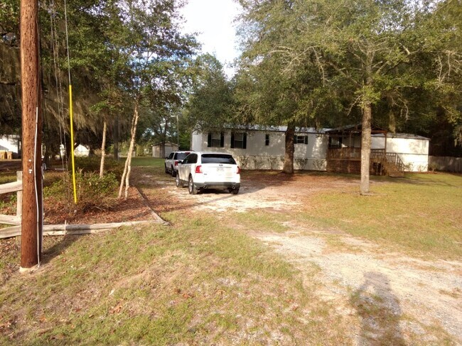 Foto del edificio - 414 Fox Bow Dr