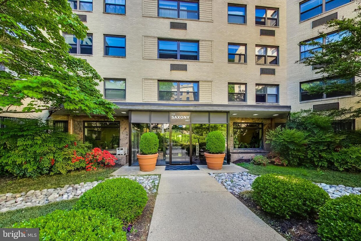 Foto principal - 1801 Clydesdale Pl NW
