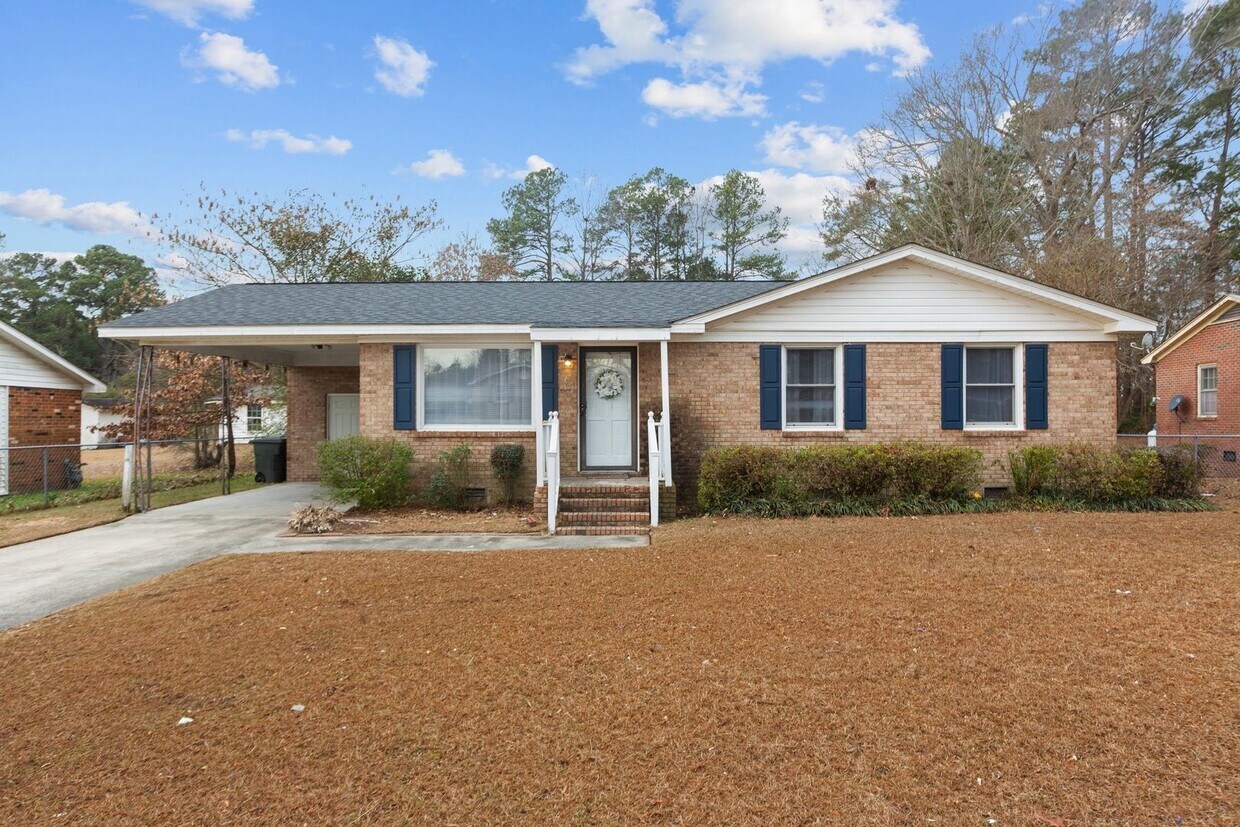 Primary Photo - 109 Oak Grove Ave
