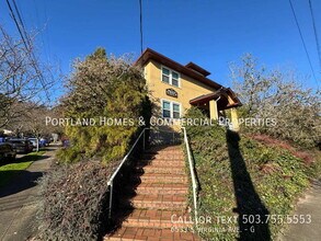 Building Photo - 6533 S Virginia Ave
