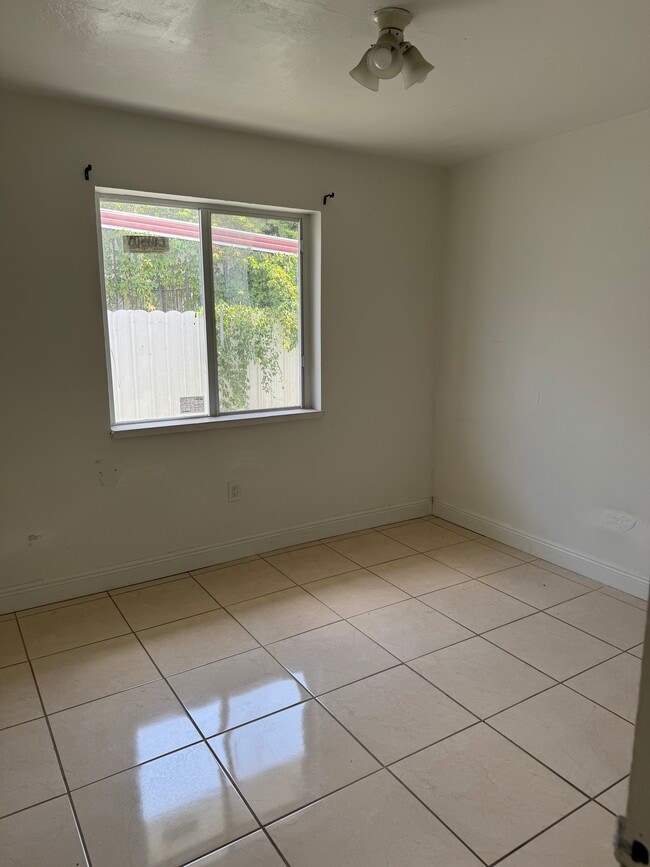 Foto del edificio - 2910 NW 31st St