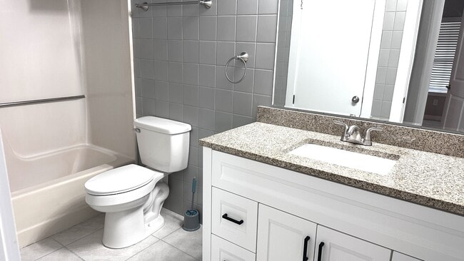 Foto del edificio - 7202 Mansions Dr