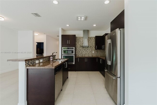 Building Photo - 9852 NW 10 Terrace