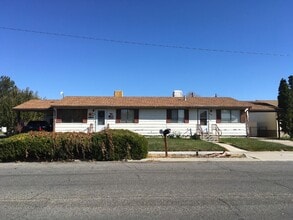 Building Photo - 213-215 S 600 W