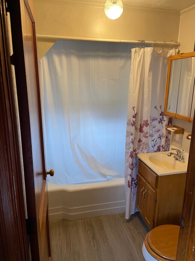 Bathroom - 50 N 7th St