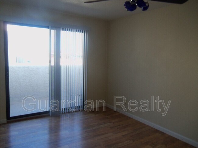 Building Photo - 2639 Jacyra Ave