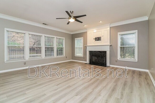 Building Photo - 1072 Blankets Creek Dr